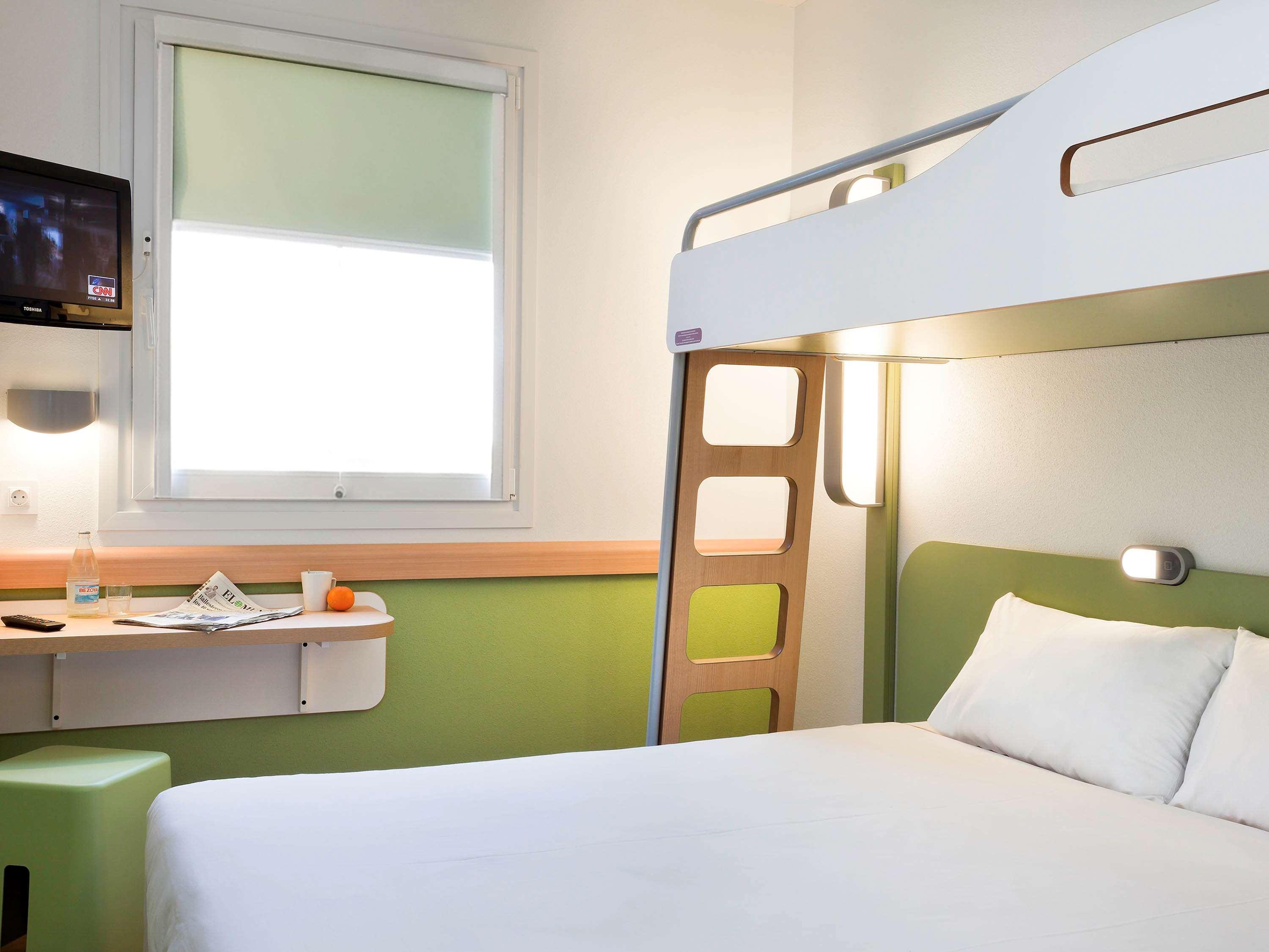 Ibis Budget Malaga Centro Exteriör bild