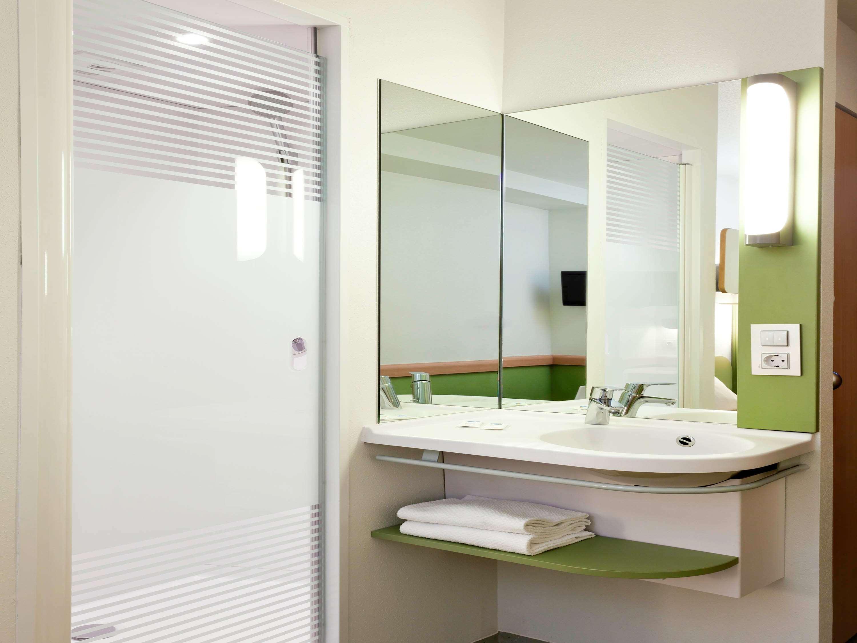 Ibis Budget Malaga Centro Exteriör bild