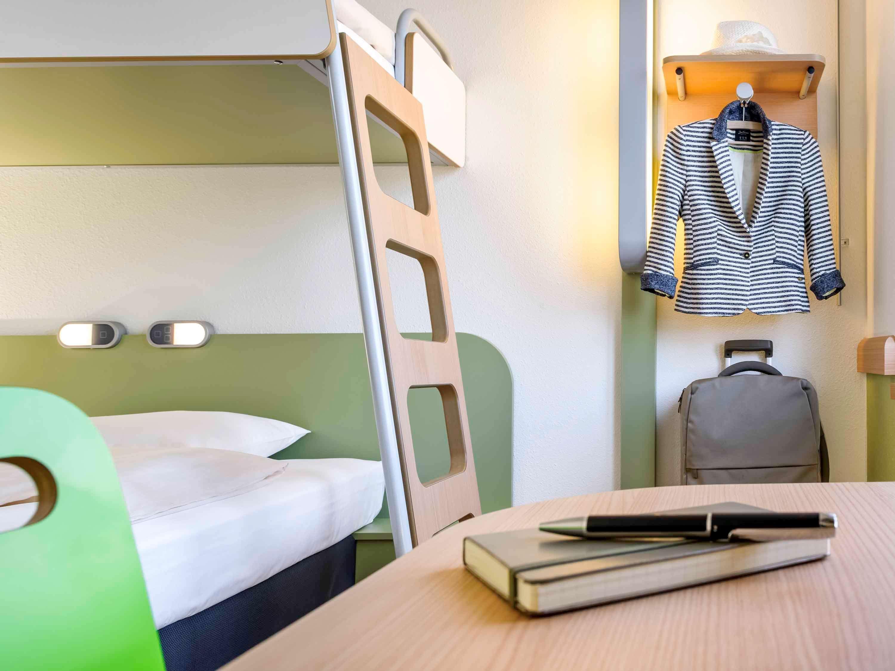 Ibis Budget Malaga Centro Exteriör bild