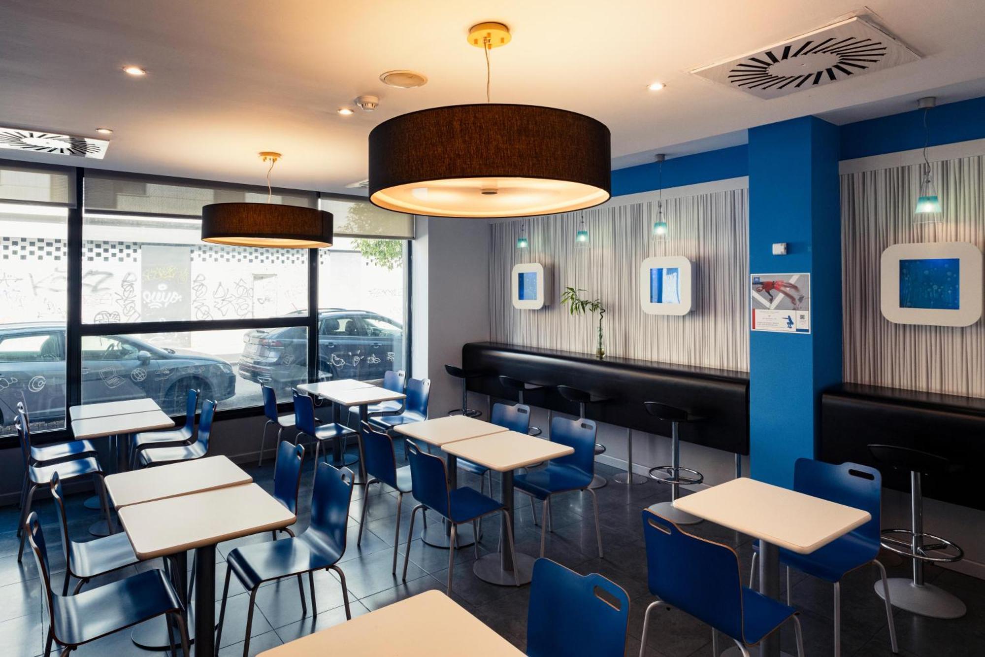 Ibis Budget Malaga Centro Exteriör bild