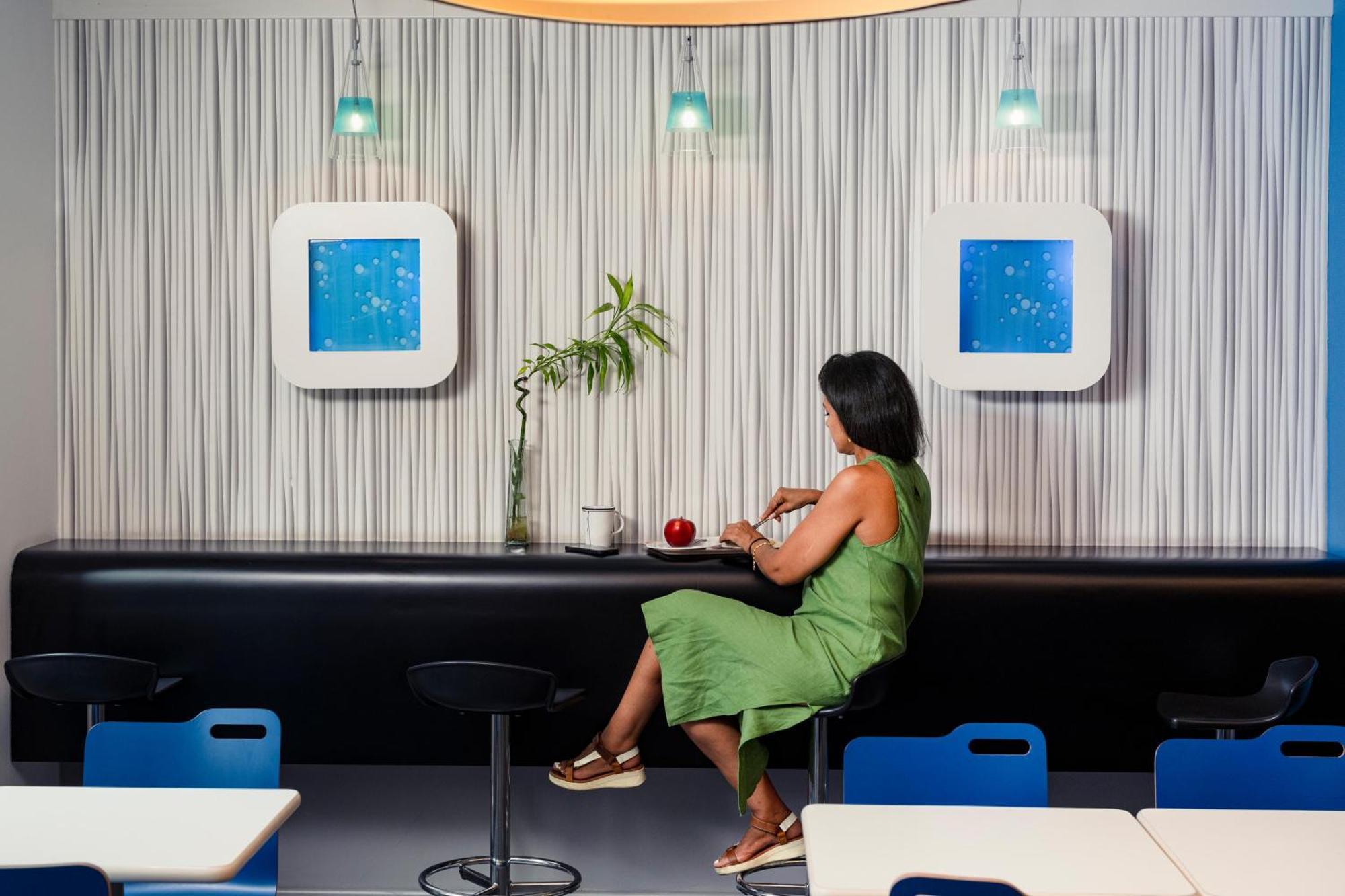 Ibis Budget Malaga Centro Exteriör bild